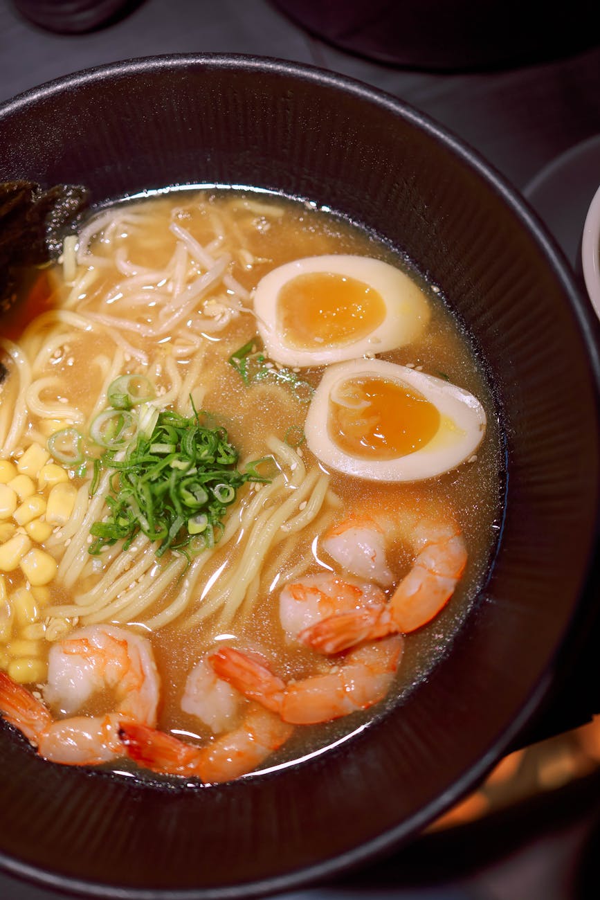 九州のグルメ旅：ラーメン、焼酎、そして温泉